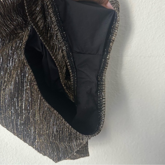 LA BLANCA Metallic One Piece Swimsuit Gold Shiny Halter Bandeau Size M - Picture 4 of 6